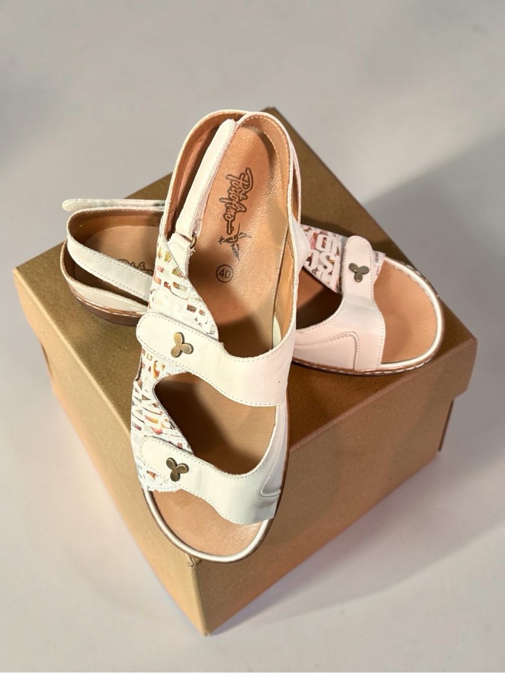 Portofino Cream Leather Sandals, Velcro Adjustments, SZ 40/ US 9